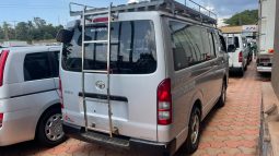 
										Toyota Hiace 2008 full									