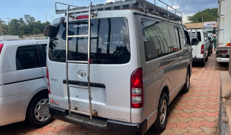 
								Toyota Hiace 2008 full									