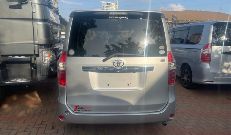 
								Toyota Noah 2008 full									