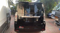 
										Toyota Voxy  2008 full									