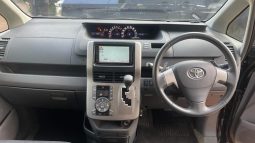 
										Toyota Voxy  2008 full									