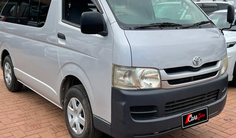 
								Toyota Hiace 2008 full									