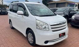 
										Toyota Noah 2009 full									