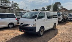 
										Toyota Hiace 2009 full									