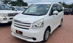 
										Toyota Noah 2009 full									