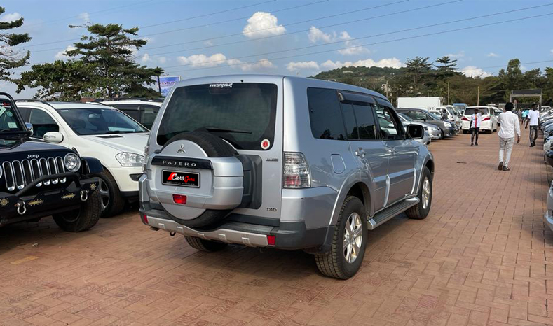 Mitsubishi Pajero 2008