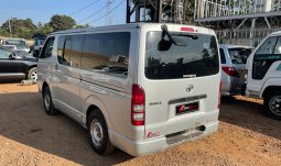 
										Toyota Hiace 2008 full									