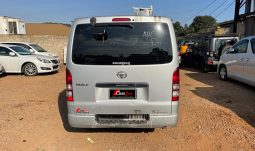 
										Toyota Hiace 2008 full									