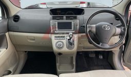 
										Toyota Passo Sette 2009 full									