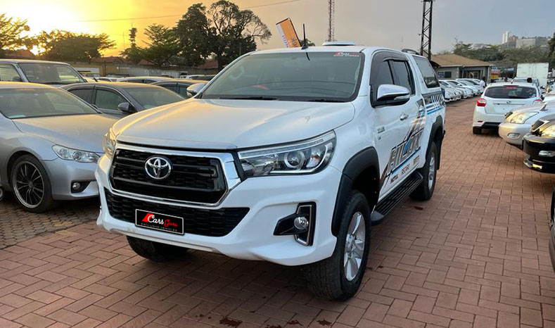 Toyota Double Cab Hilux 2015