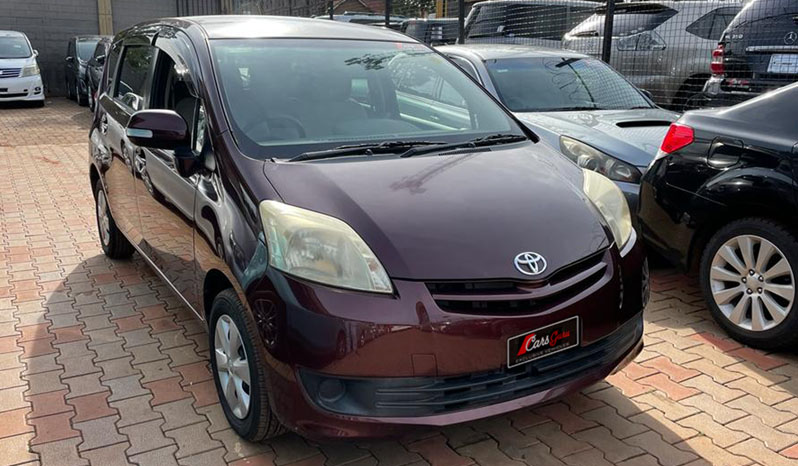 Toyota Passo Sette 2009