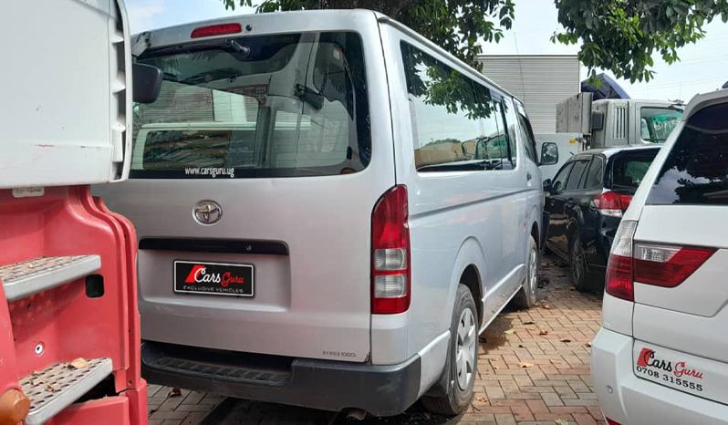 Toyota Hiace 2009