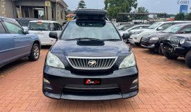 TOYOTA HARRIER 2010