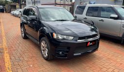 
										MITSUBISHI OUTLANDER 2010 full									