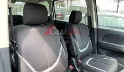 
										Mazda Biante 2010 full									