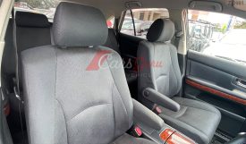 TOYOTA HARRIER 2010