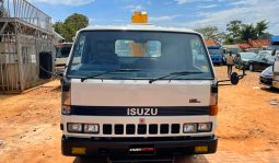 Isuzu ELF crane