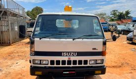 Isuzu Elf Crane 1987