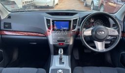 
										Subaru Legacy Outback 2010 full									