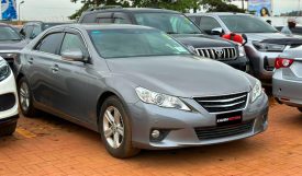 Toyota MARK-X 2010