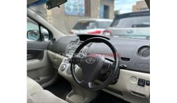 Toyota PASSO SETTE 2010