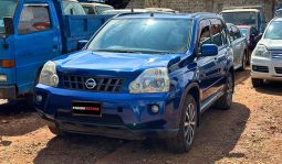 
										Nissan X-TRAIL 2010 full									