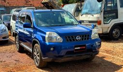 
										Nissan X-TRAIL 2010 full									