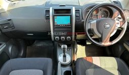 
										Nissan X-TRAIL 2010 full									