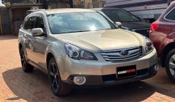 Subaru OUTBACK 2010