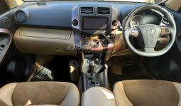 
										Toyota Vanguard 2010 full									