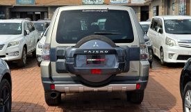 Mitsubishi PAJERO 2008