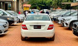 
										Mercedes C200 2010 full									