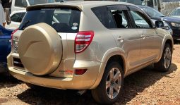 
										Toyota RAV-4 2011 full									