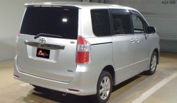 
										Toyota Noah 2008 full									