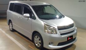 Toyota Noah 2008