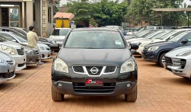 NISSAN DUALIS 2010