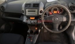 
										Toyota RAV-4 2017 full									