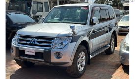 Mitsubishi Pajero 2011