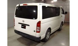 
										Toyota Hiace 2011 full									