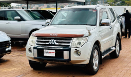 
										MitSubishi Pajero Short 2011 full									