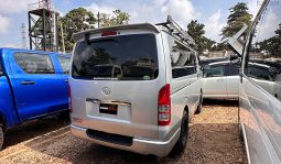 
										Toyota Hiace 2011 full									