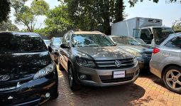 
										Volks Wagon Tiguan 2015 full									