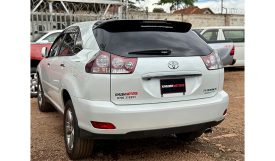 Toyota Harrier 2011