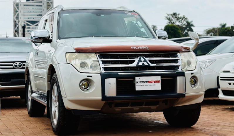 
								MitSubishi Pajero Short 2011 full									