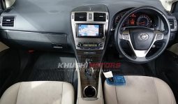 
										Toyota Avensis Wagon 2015 full									