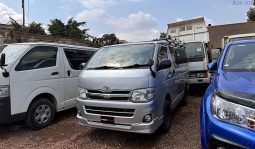 
										Toyota Hiace 2011 full									