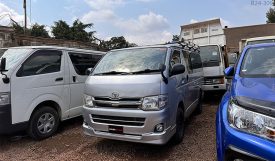 Toyota Hiace 2011