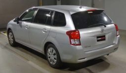 
										Toyota Corolla Fielder 2015 full									