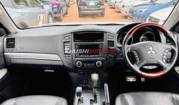 
										MitSubishi Pajero Short 2011 full									