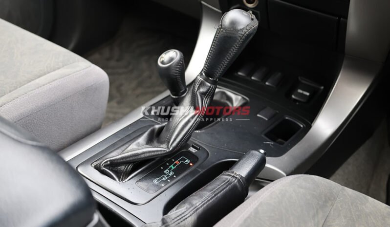 
Toyota Land Cruiser Prado 2009 full									